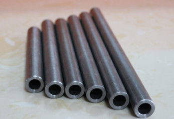 Rury stalowe bez szwu ASTM A106 do linii naftowych i gazowych 13,7 do 1016 mm