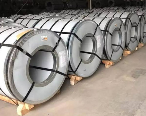 Cewki ze stali ocynkowanej ogniowo o szerokości 1250 mm w standardzie Din
